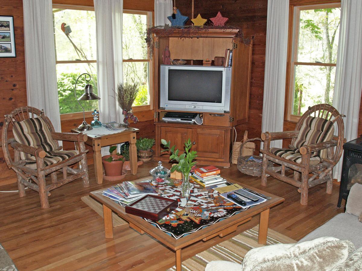 Henson Cove Place Bed And Breakfast W/Cabin Hiawassee Exterior photo