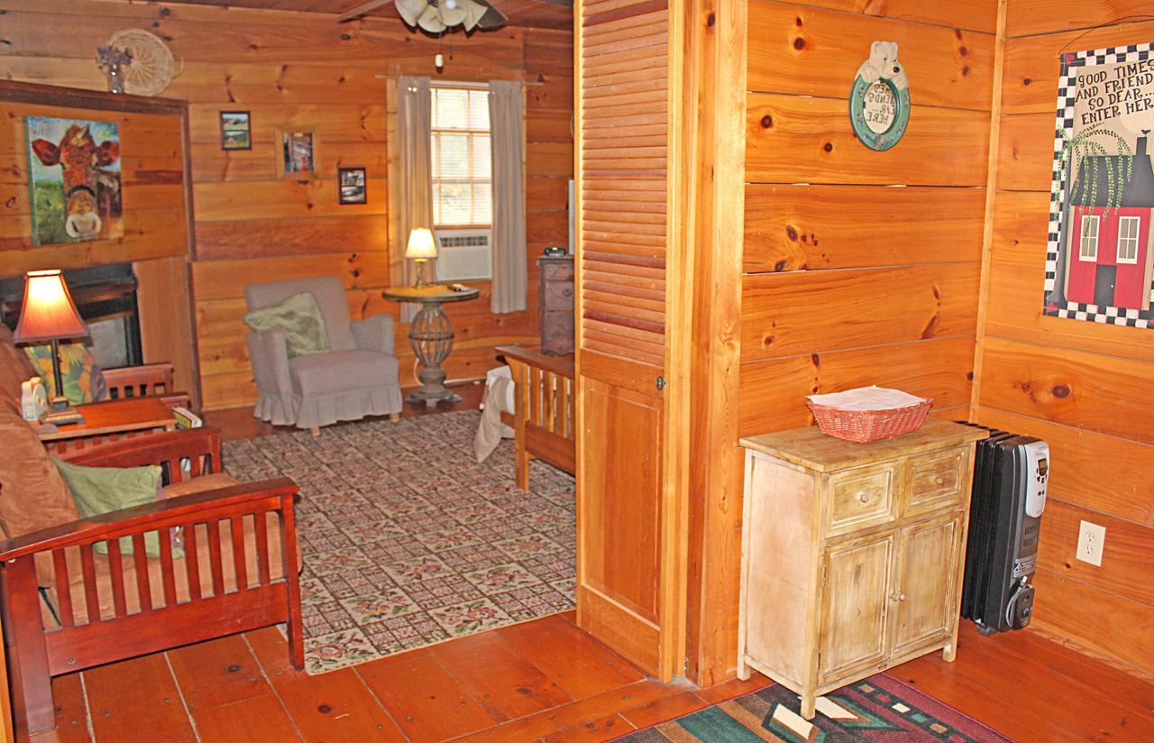 Henson Cove Place Bed And Breakfast W/Cabin Hiawassee Exterior photo